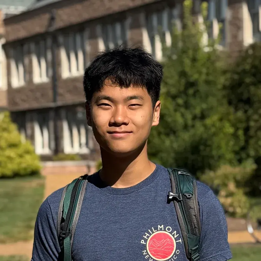 Tyler Zhang headshot